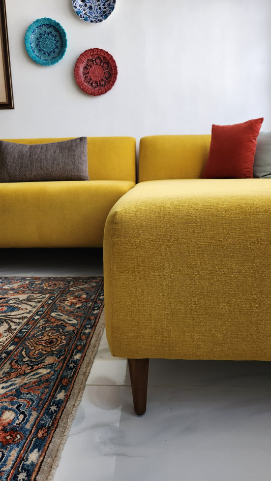 Kaanch Sofa