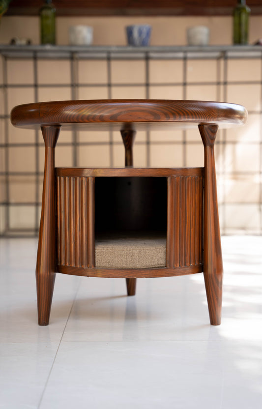 Meeow Side Table