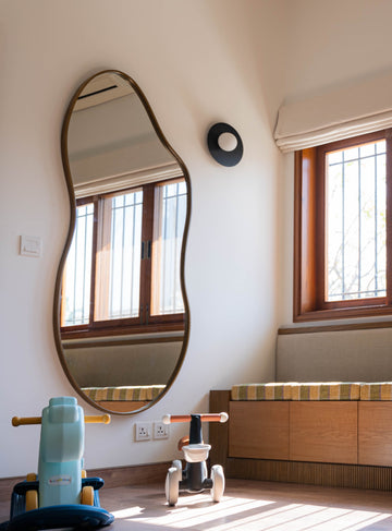 PUDDLE MIRROR
