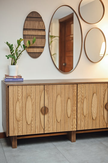 EYE-LID DINING CONSOLE