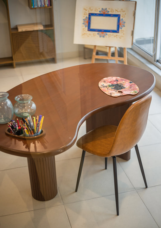 Kidney Desk