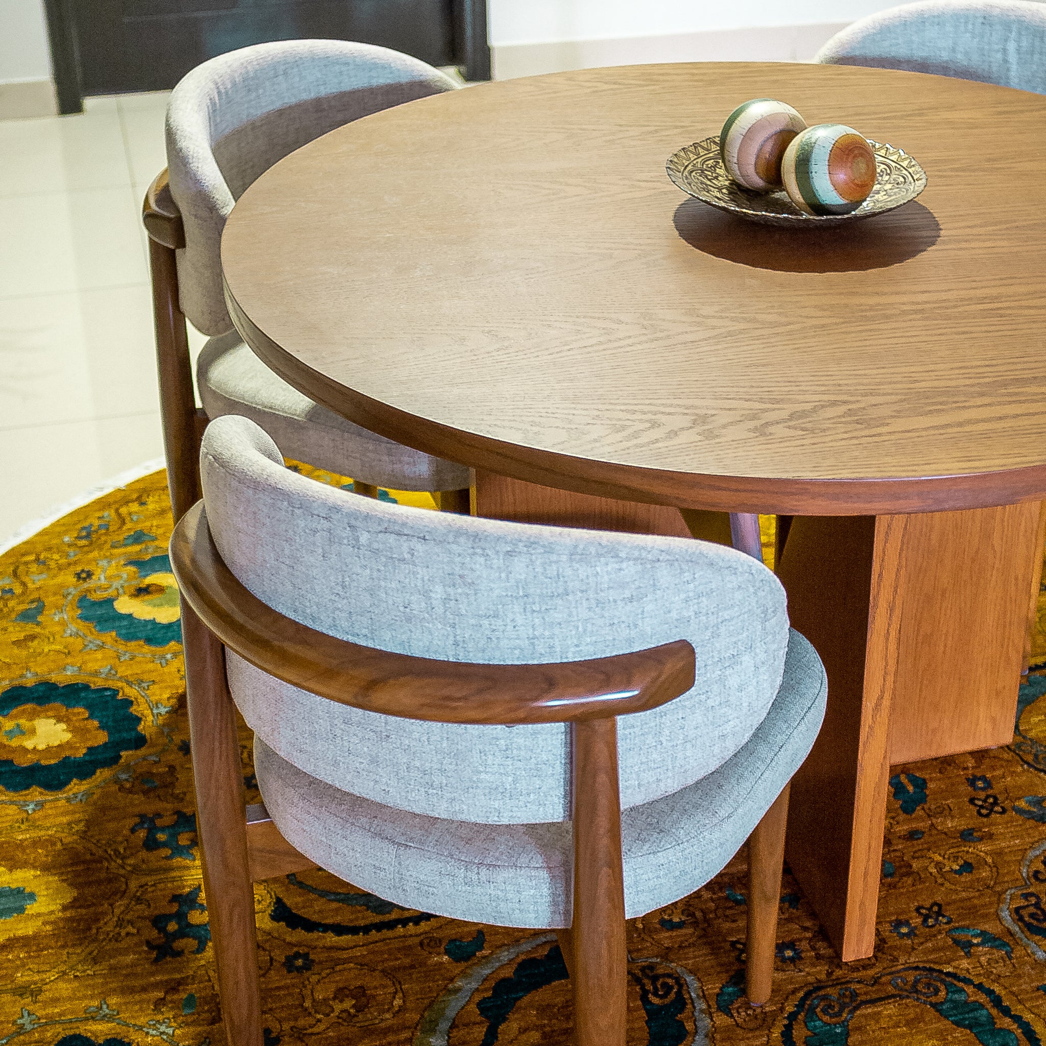 Hill Crest Table