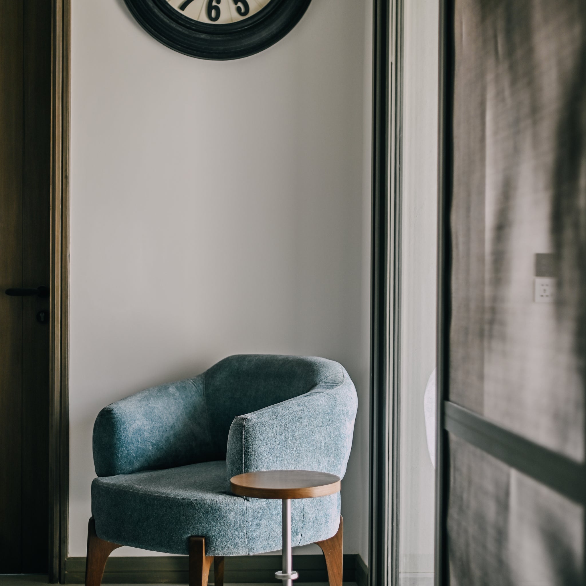 S-M Side Table