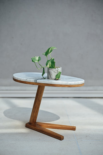 Daffy Side Table (Marble)