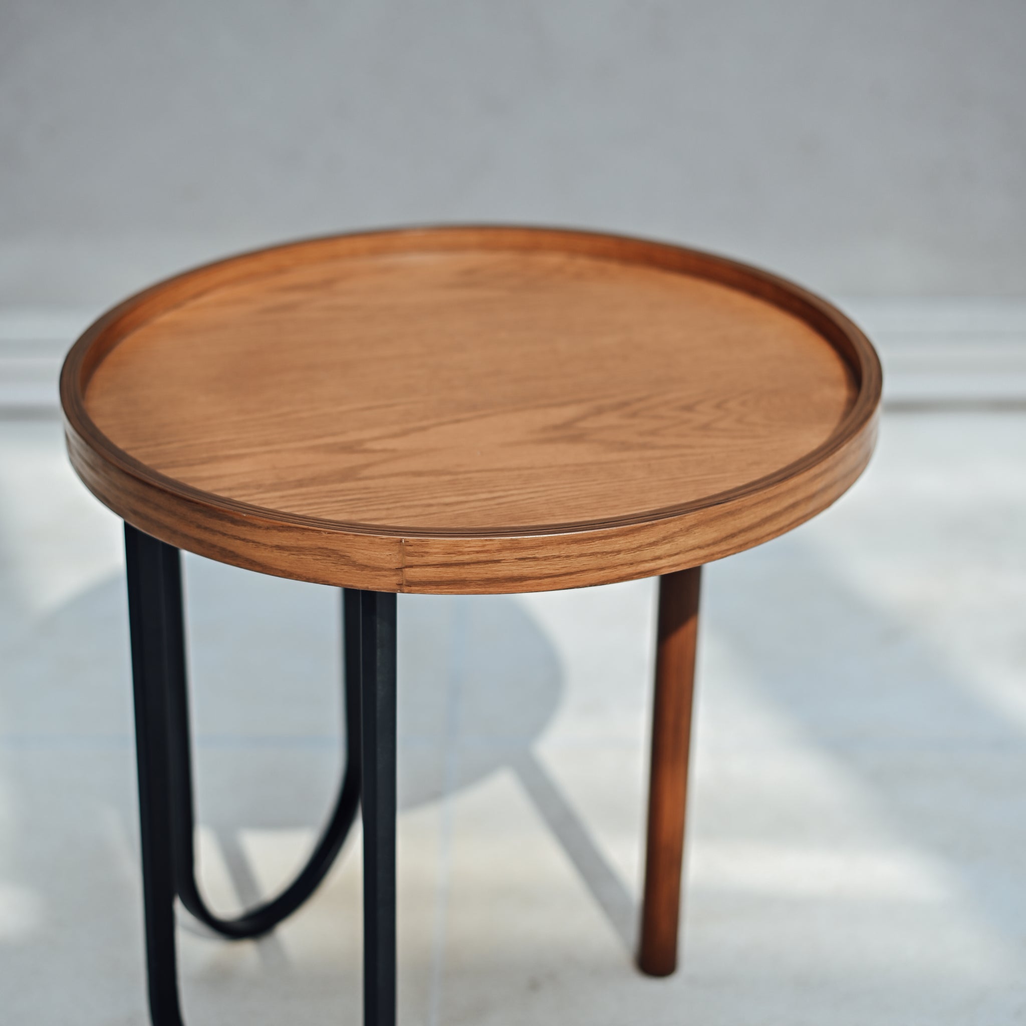 CurVee Side Table