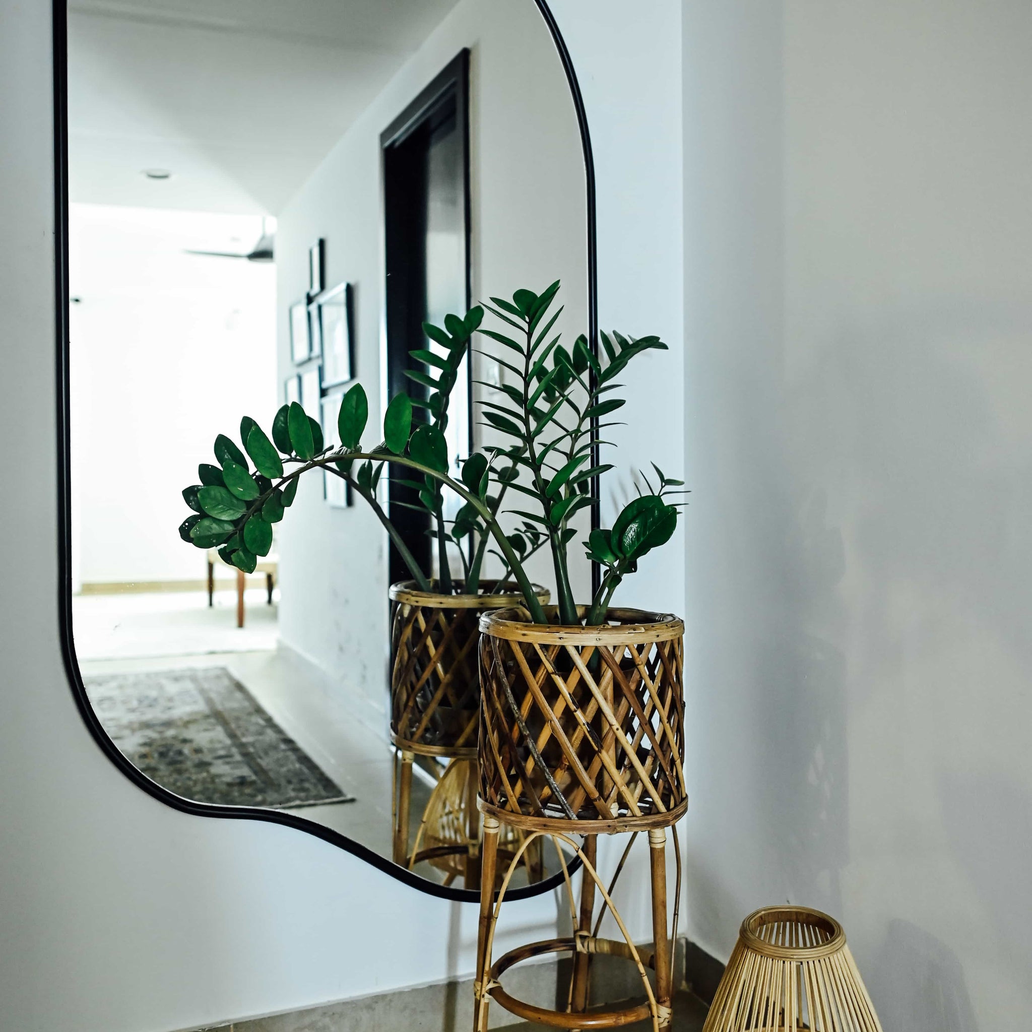 Buble' Mirror (Black)