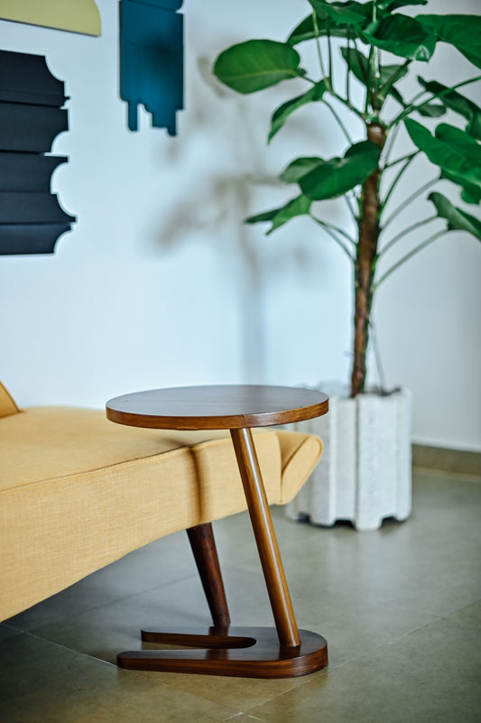 Daffy Side Table (Wood)